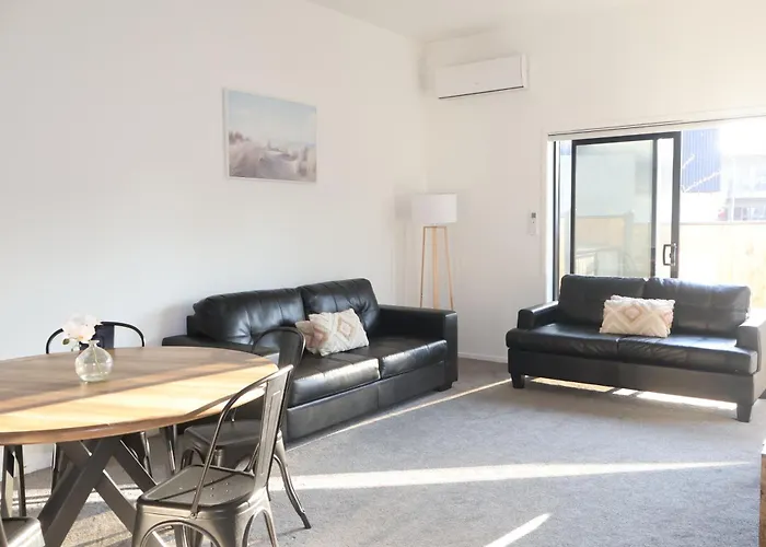 Stunning 3 Bedrooms Sleeps 6 In Cbd