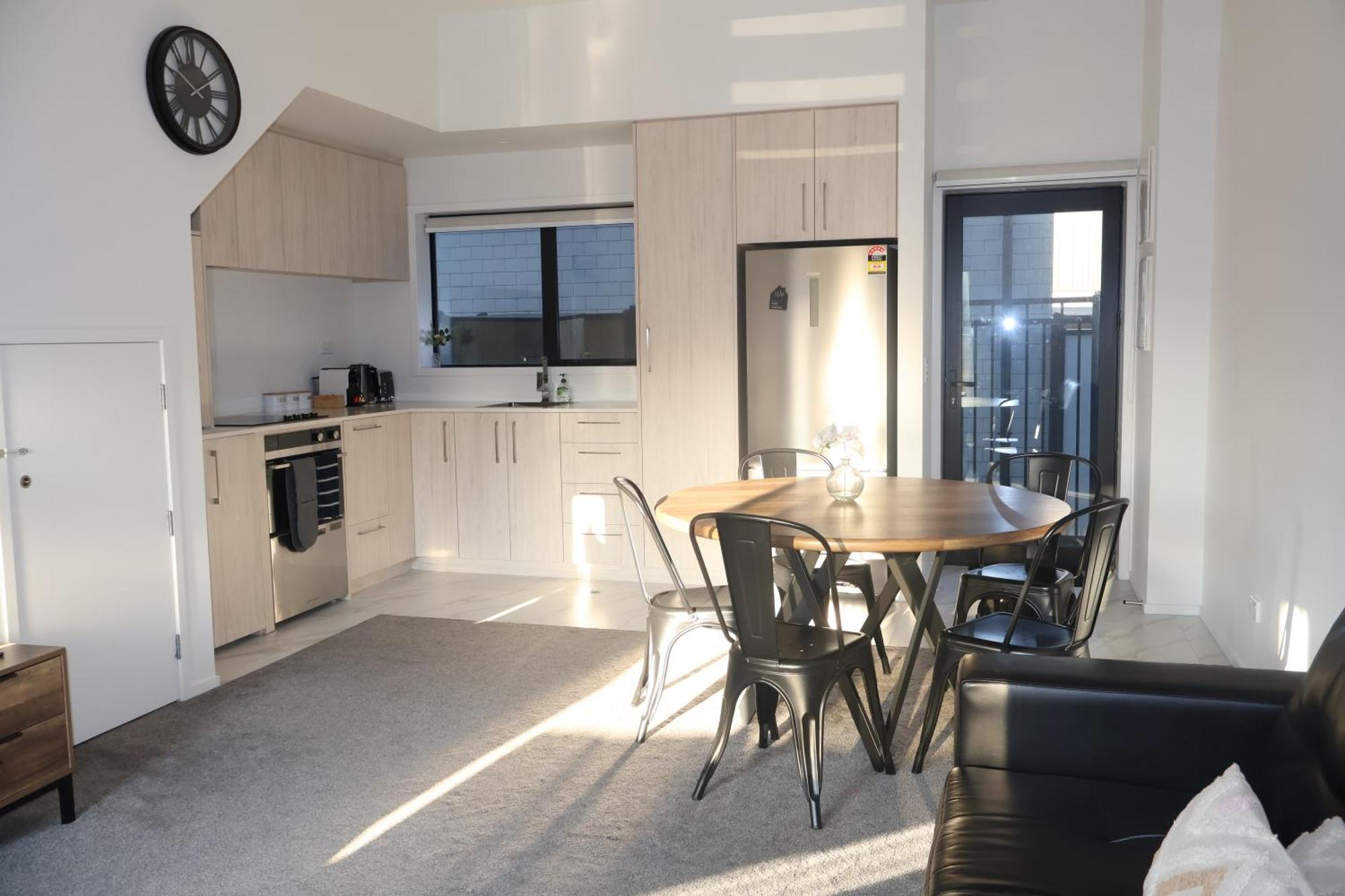 Apartment Stunning 3 Bedrooms Sleeps 6 In Cbd Christchurch