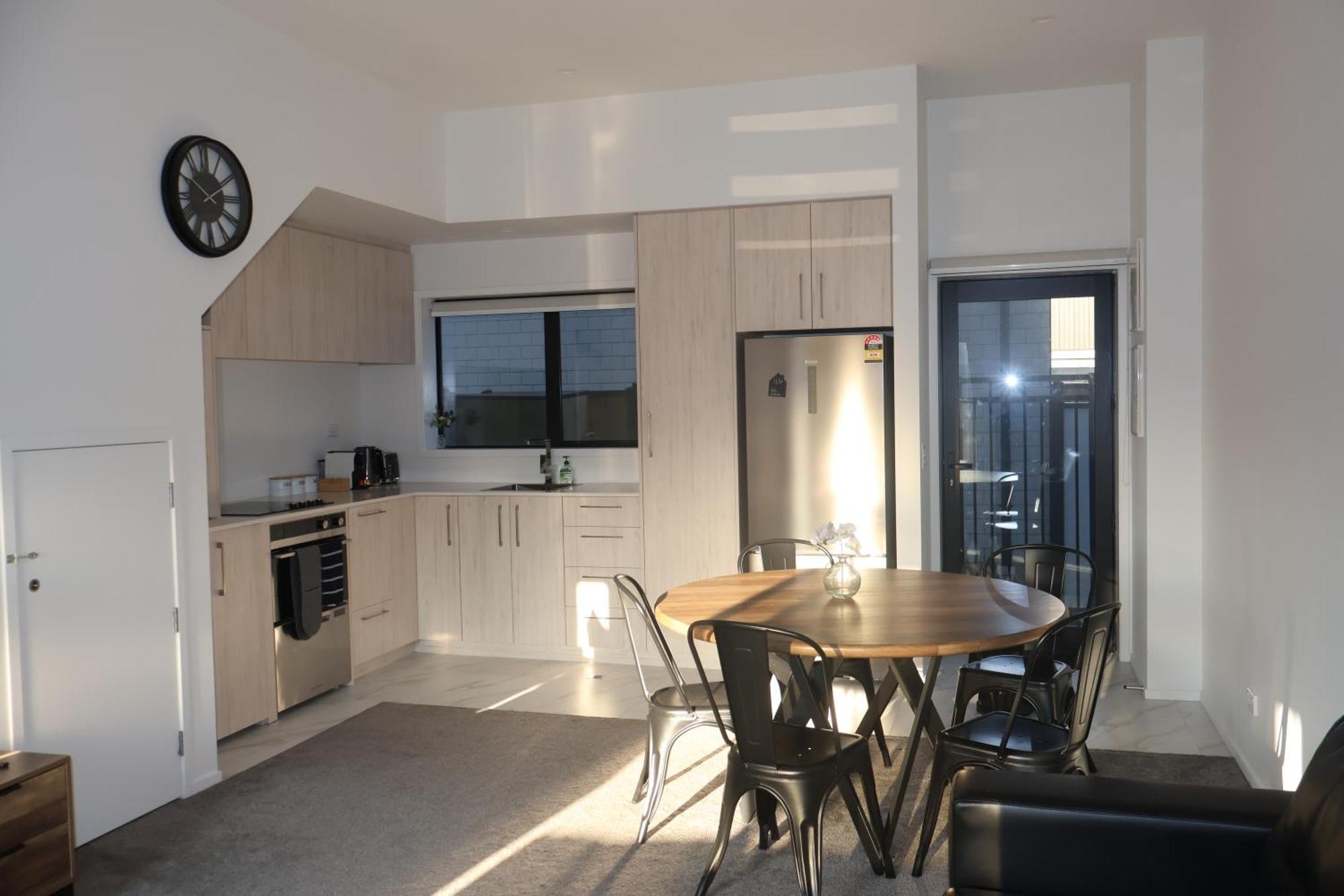 Stunning 3 Bedrooms Sleeps 6 In Cbd Christchurch